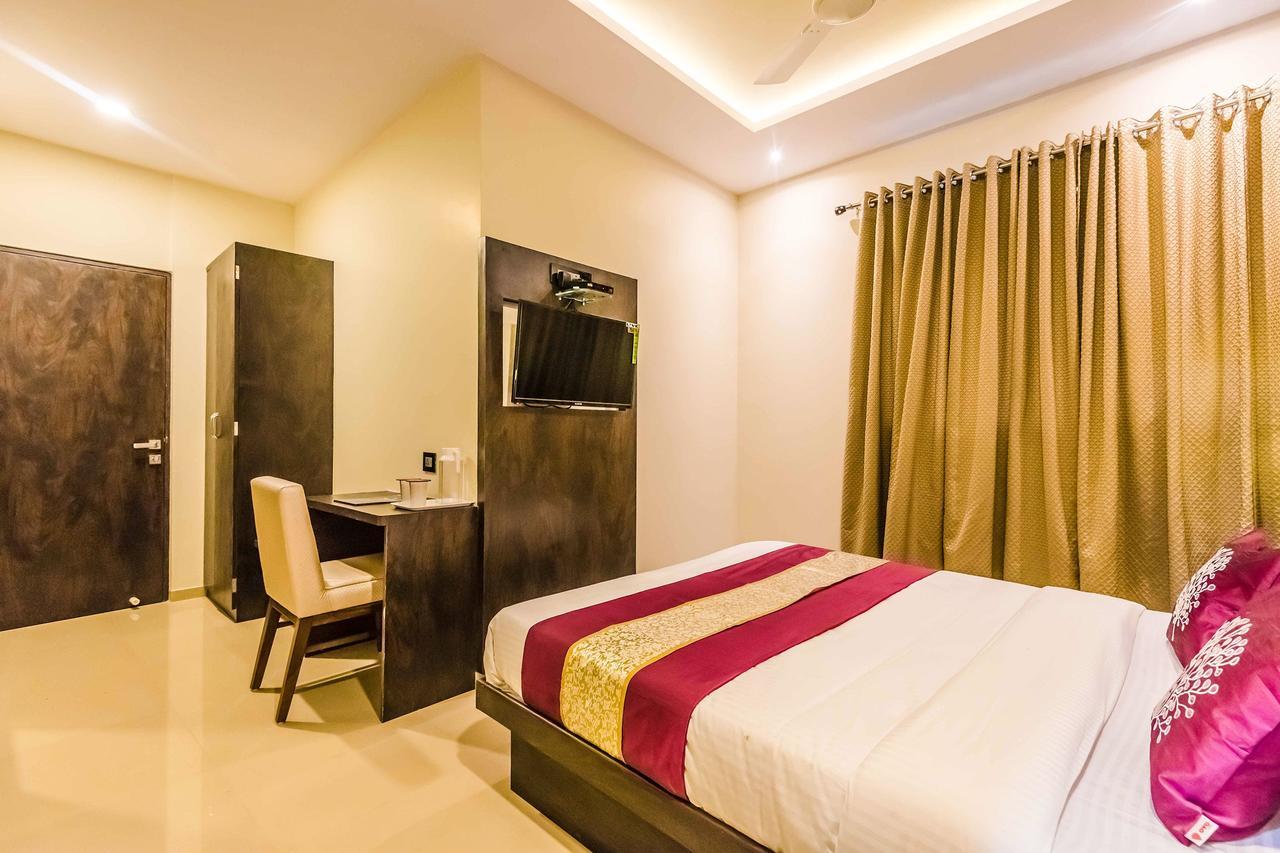 Oyo 6719 Atlas Grand Hotel Mumbai  Buitenkant foto